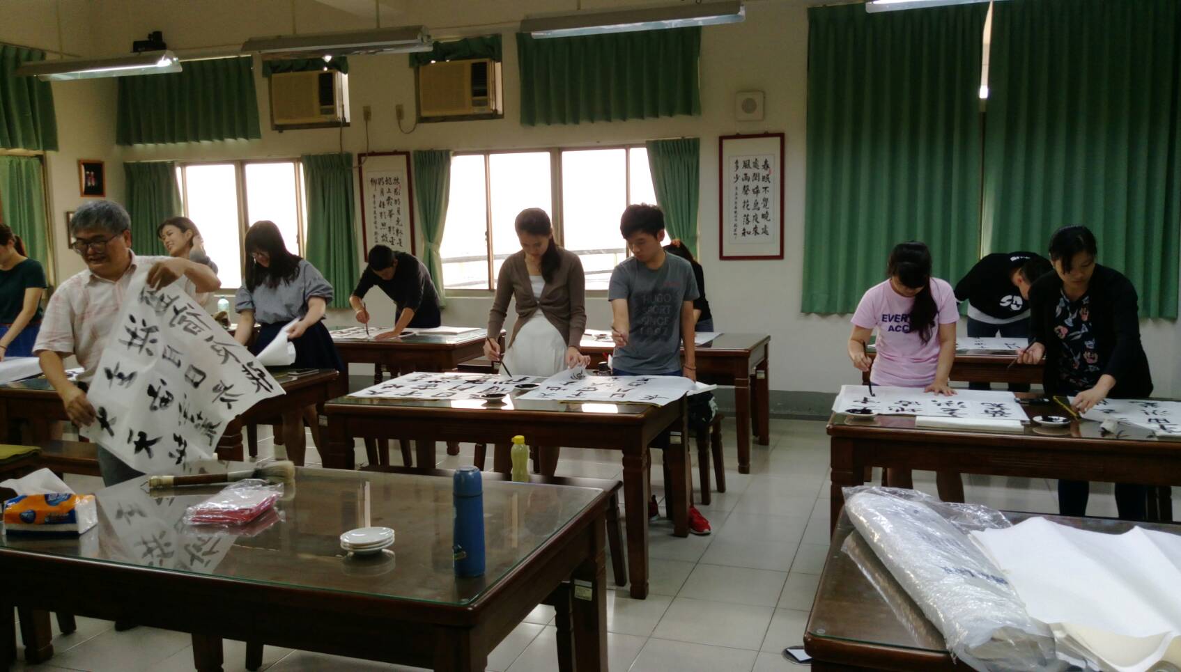 Calligraphy courses for foreign students