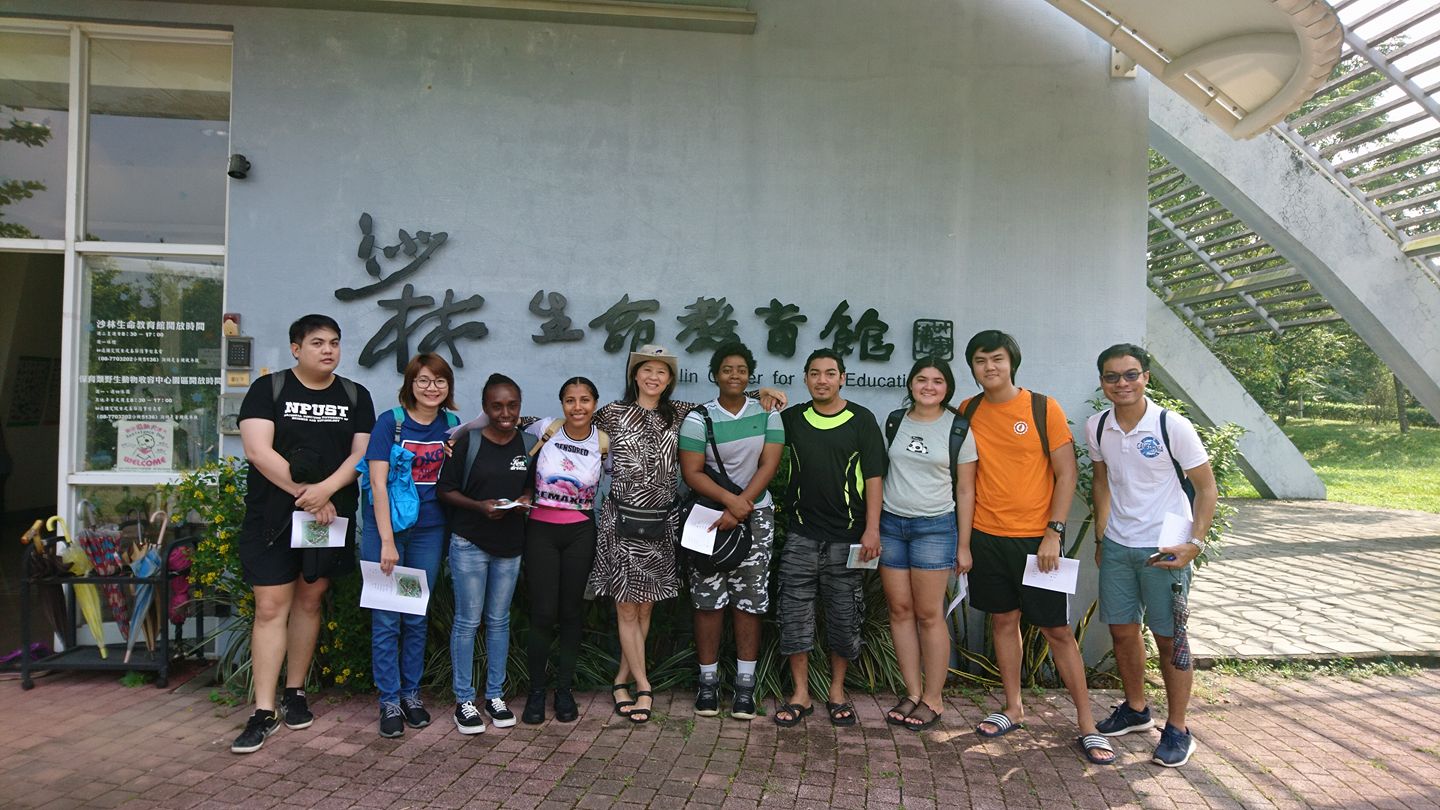 Group photo of Shalin Life Education Museum