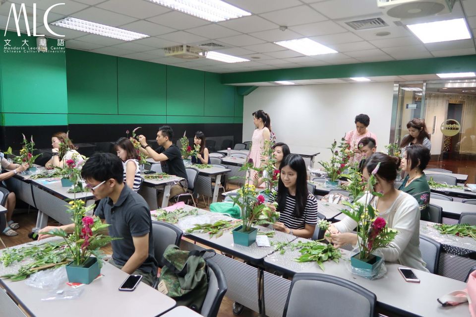 Student Flower Arrangement Experience